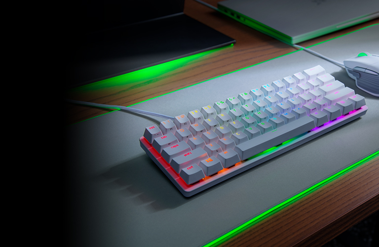 Razer - Keyboard - Wired - Huntsman Mini 60%Mec
